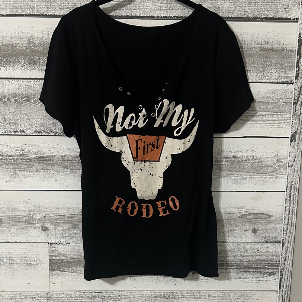 Amazon Black Short Sleeve Tee with Graphic Print